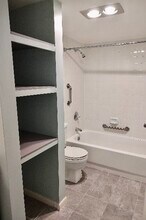 1166 6th Ave in Vero Beach, FL - Foto de edificio - Building Photo