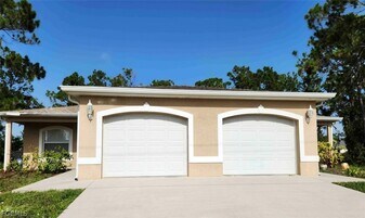 2120 Snead Dr in Lehigh Acres, FL - Building Photo