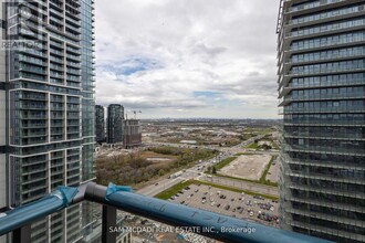 1000-1000 Portage Pkwy in Vaughan, ON - Building Photo - Building Photo