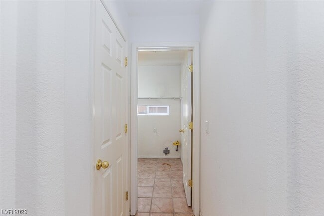 7557 Spindrift Tide Ct in Las Vegas, NV - Building Photo - Building Photo