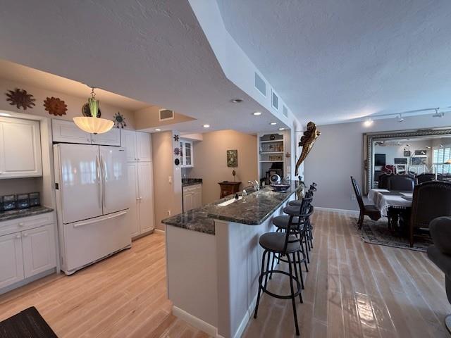 3806 Gulf of Mexico Dr in Longboat Key, FL - Building Photo - Building Photo