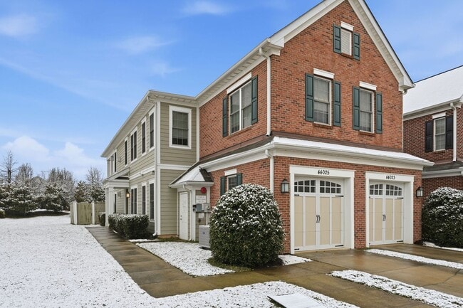 property at 44025 Vaira Terrace