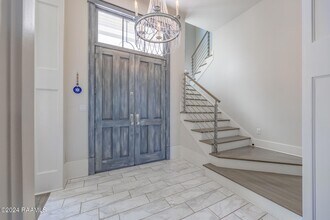300 Brightwood Dr in Lafayette, LA - Building Photo - Building Photo