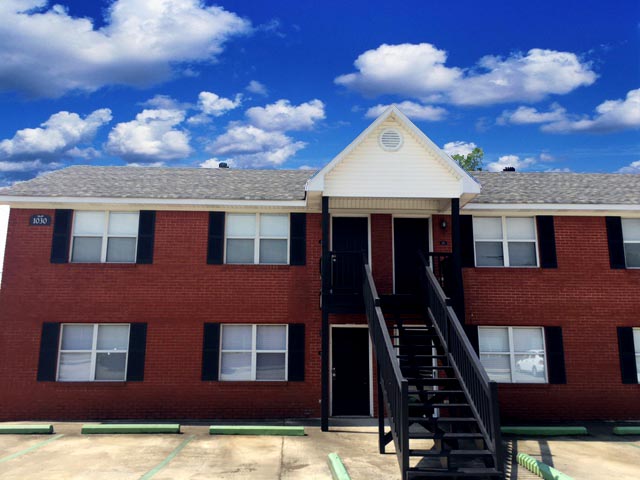 Gardendale Manor Apartments in Gardendale, AL - Building Photo