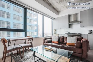 3030 Potomac Ave in Arlington, VA - Building Photo