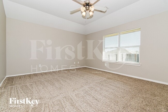 1818 Willowbrook Dr in Terrell, TX - Foto de edificio - Building Photo