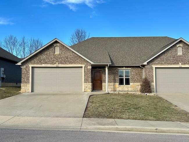 213-215 Pebblestone Ln in Rolla, MO - Building Photo - Building Photo
