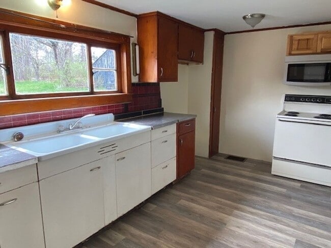 14463 Maple St in Harrisville, NY - Building Photo - Building Photo