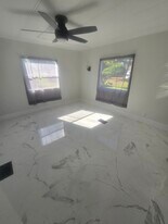 1900 Augusta Rd in Orlando, FL - Building Photo