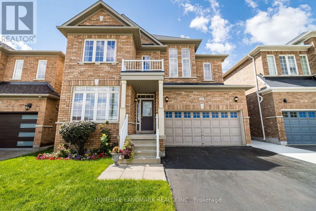 516 Van Kirk Dr in Brampton, ON - Building Photo