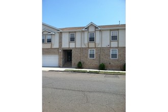 332-338 Niles St in Elizabeth, NJ - Building Photo - Building Photo