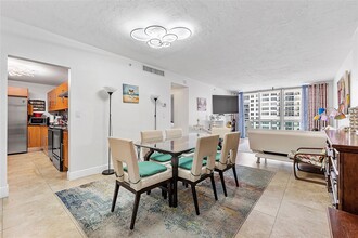 3001 S Ocean Dr, Unit OCEAN VIEW in Hollywood, FL - Foto de edificio - Building Photo