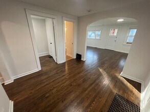 3343 N 40th Ave in Omaha, NE - Building Photo - Building Photo