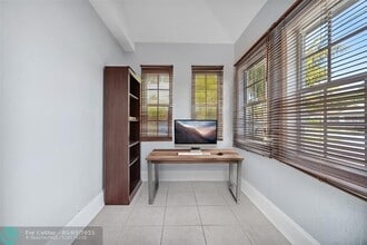 2508 Arthur St in Hollywood, FL - Building Photo - Building Photo