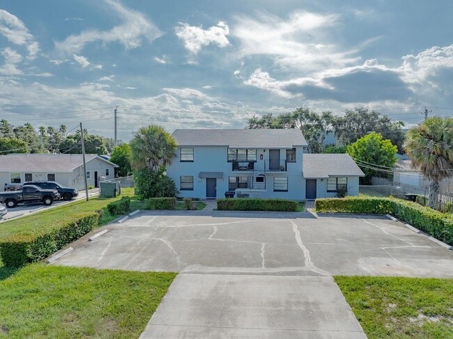 8507 Sunset Dr in Palm Beach Gardens, FL - Building Photo - Building Photo