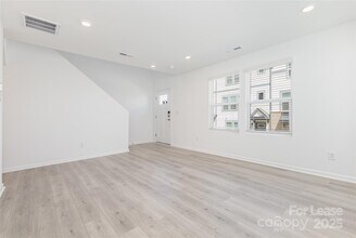 1742 Blanche St in Charlotte, NC - Building Photo - Building Photo