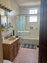 1681 Beacon St, Unit 3 in Brookline, MA - Building Photo - Building Photo