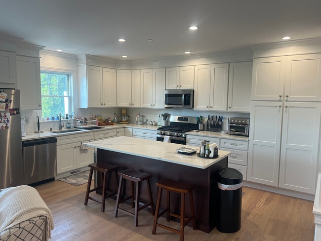 111-113 Lincoln Ave in Harrison, NY - Building Photo - Building Photo