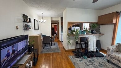 45 Division St, Unit 5 in Chelsea, MA - Building Photo - Building Photo