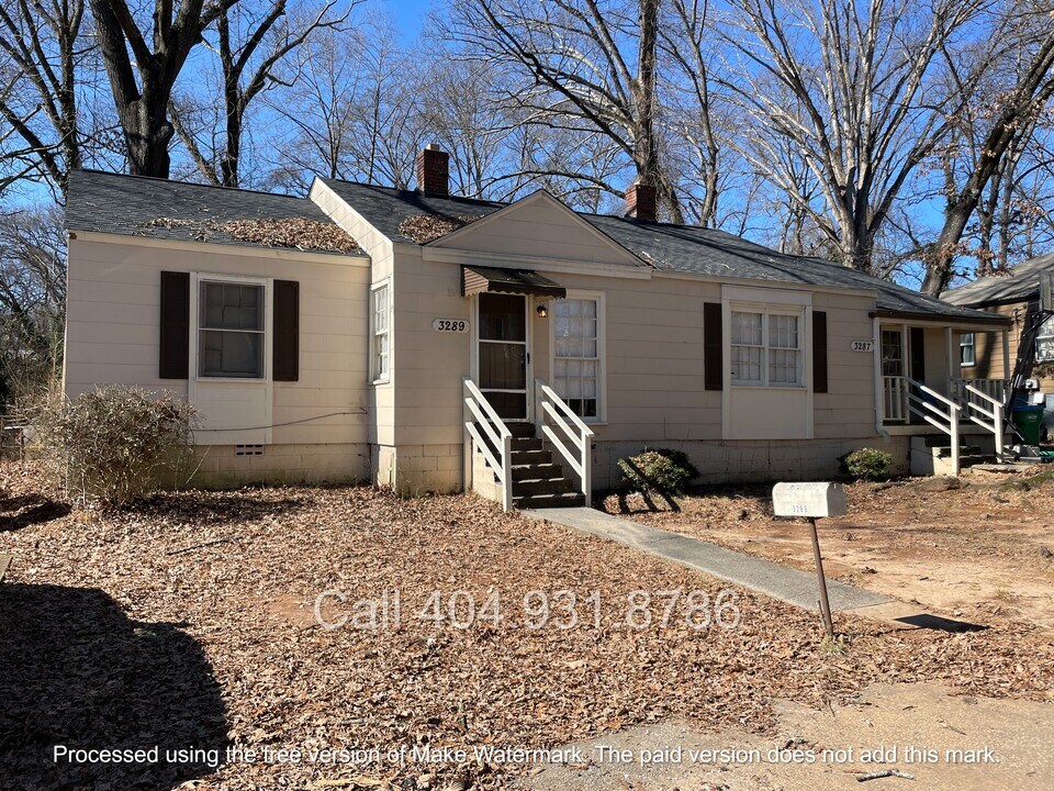 3289 Russell St in Hapeville, GA - Building Photo