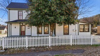 4901 St Elmo Ave in Chattanooga, TN - Building Photo