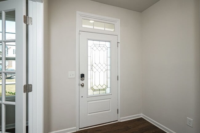 12833 Canton Side Ave in Charlotte, NC - Foto de edificio - Building Photo