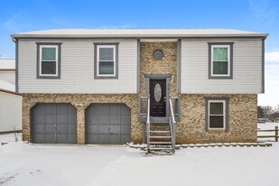 201 Border St in Columbus, OH - Building Photo