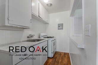 1352 N Las Palmas Ave in Los Angeles, CA - Foto de edificio - Building Photo