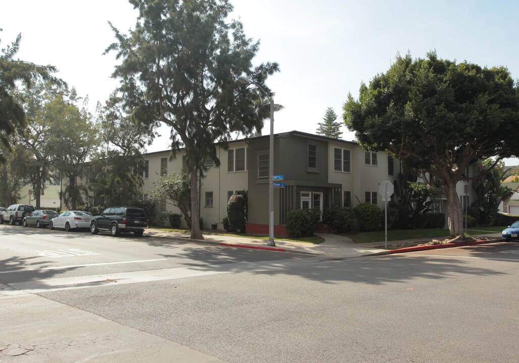 844 Grant St in Santa Monica, CA - Building Photo