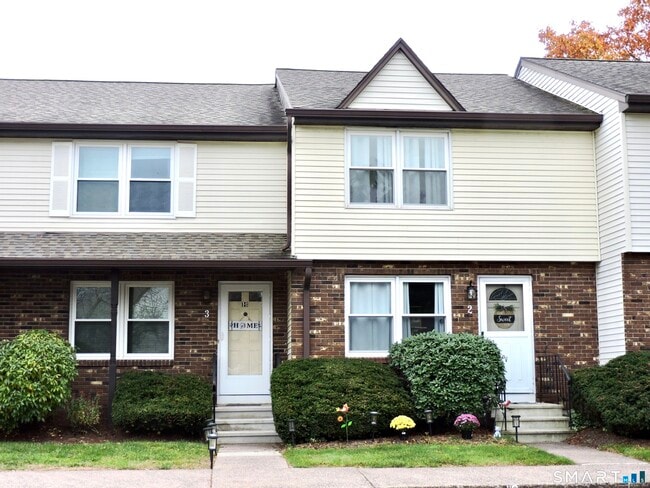 2 St Marc Cir in South Windsor, CT - Building Photo - Building Photo