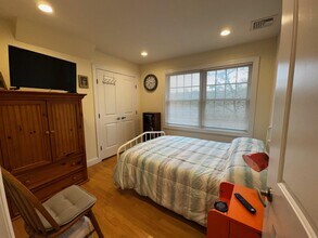 621 E Olive St in Long Beach, NY - Building Photo - Building Photo