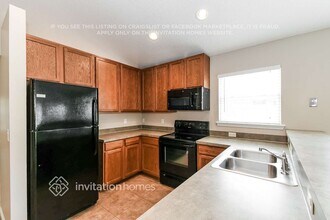 1068 Moosehead Dr in Orange Park, FL - Foto de edificio - Building Photo