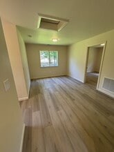 887 Edwards Rd in Parsippany Troy Hills, NJ - Building Photo - Building Photo
