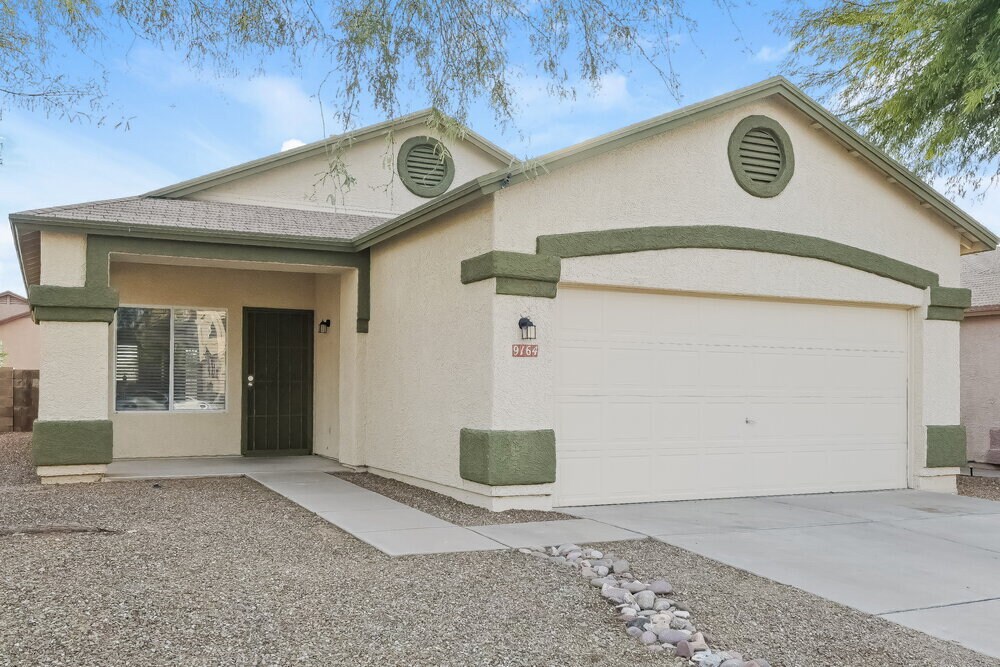 9164 E Sugar Sumac St in Tucson, AZ - Foto de edificio