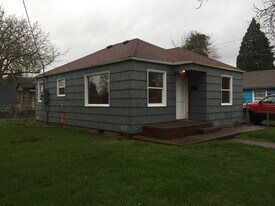 510 14th St in Springfield, OR - Building Photo