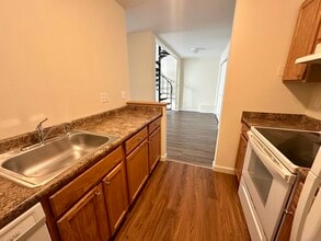 3699 Broadbridge Ave in Stratford, CT - Building Photo - Building Photo