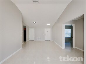 651 Heraldo Ct, Unit 1804 in Kissimmee, FL - Building Photo - Building Photo