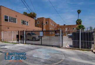 5120 S Avalon Blvd in Los Angeles, CA - Building Photo - Building Photo