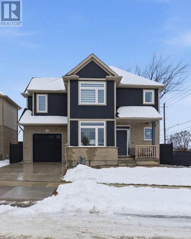 property at 3 Marshall Ln