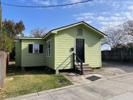 103 Park Ave in Lake Charles, LA - Building Photo