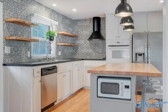 405 Meadow View Rd SE in Huntsville, AL - Building Photo - Building Photo