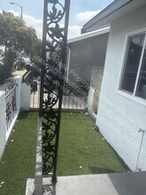 118-120 E Century Blvd in Los Angeles, CA - Building Photo - Building Photo