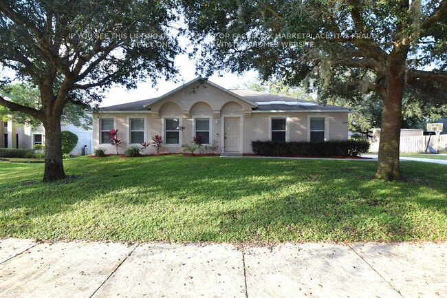 property at 2304 Kingscrest Cir