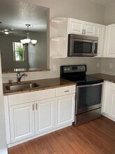 77 E 4th St in Hialeah, FL - Building Photo - Building Photo