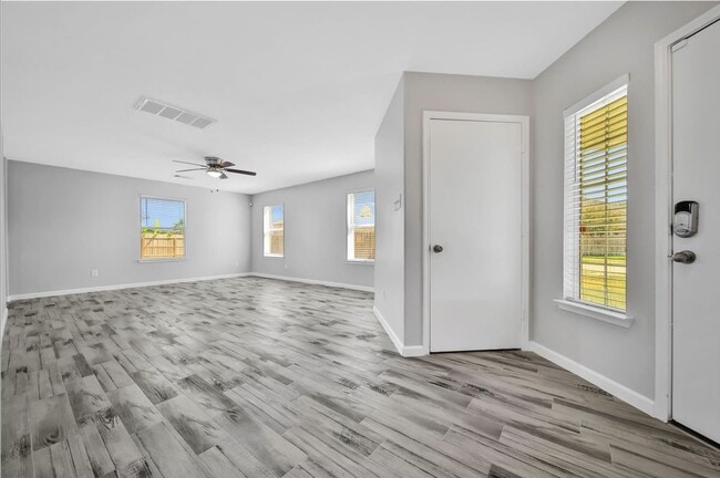 property at 6607 Colonial Rose Ln