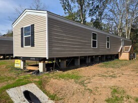 6500 Mccrary Rd Ext in Semmes, AL - Building Photo