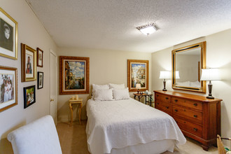 Canterbury Apartments in Hopkinsville, KY - Foto de edificio - Interior Photo