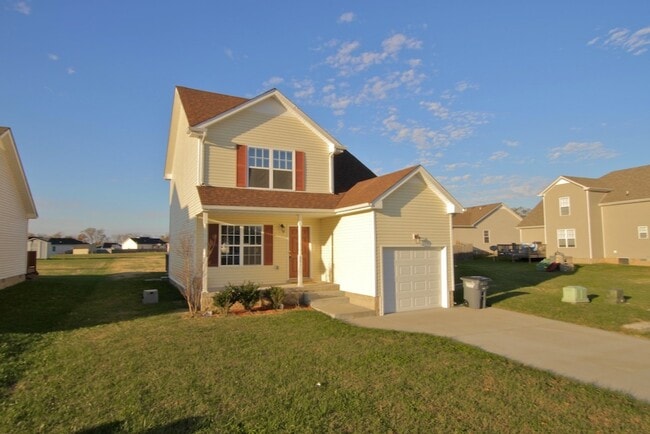 551 Fox Trot Dr in Clarksville, TN - Building Photo - Building Photo