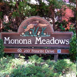 Monona Meadows in Monona, WI - Foto de edificio