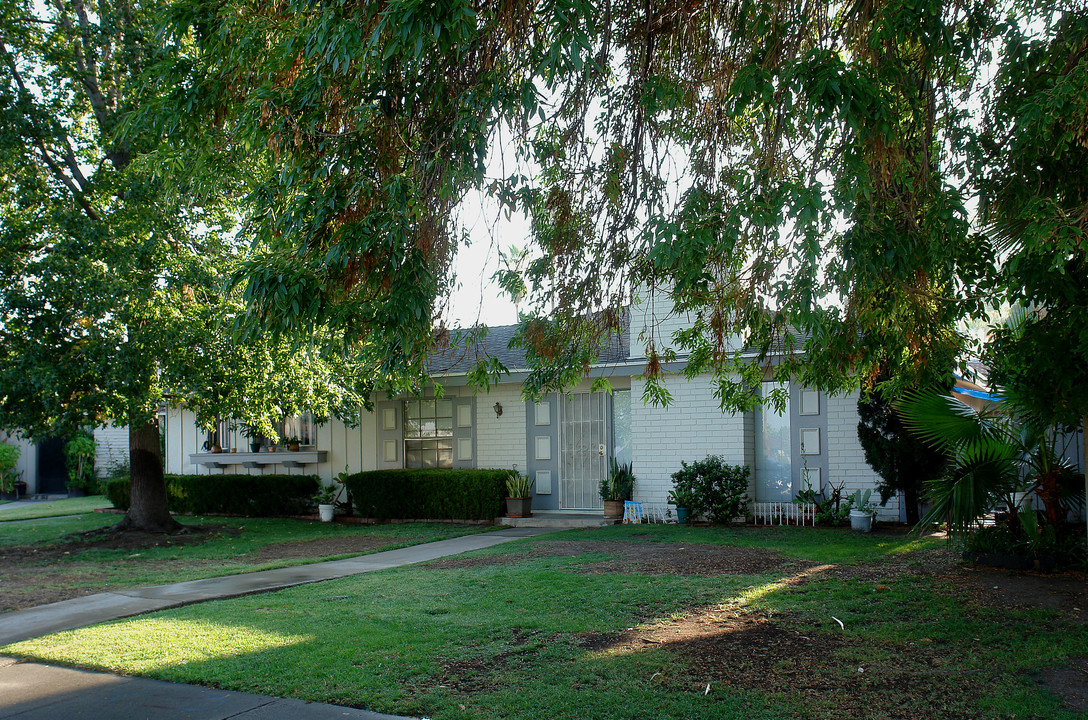 1168 S Belhaven St in Anaheim, CA - Building Photo